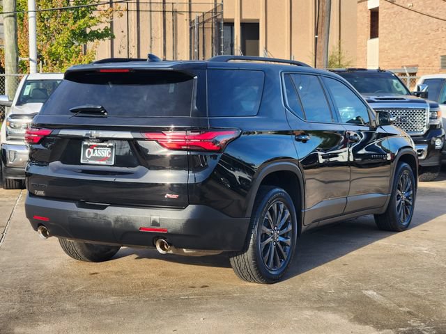 Used 2023 Chevrolet Traverse RS w/ LPO, Cargo Package FWD image 7
