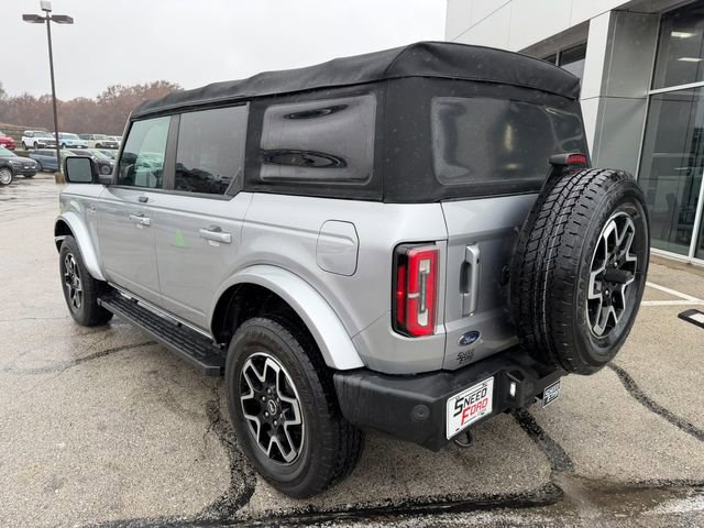 Used 2021 Ford Bronco Outer Banks image 4