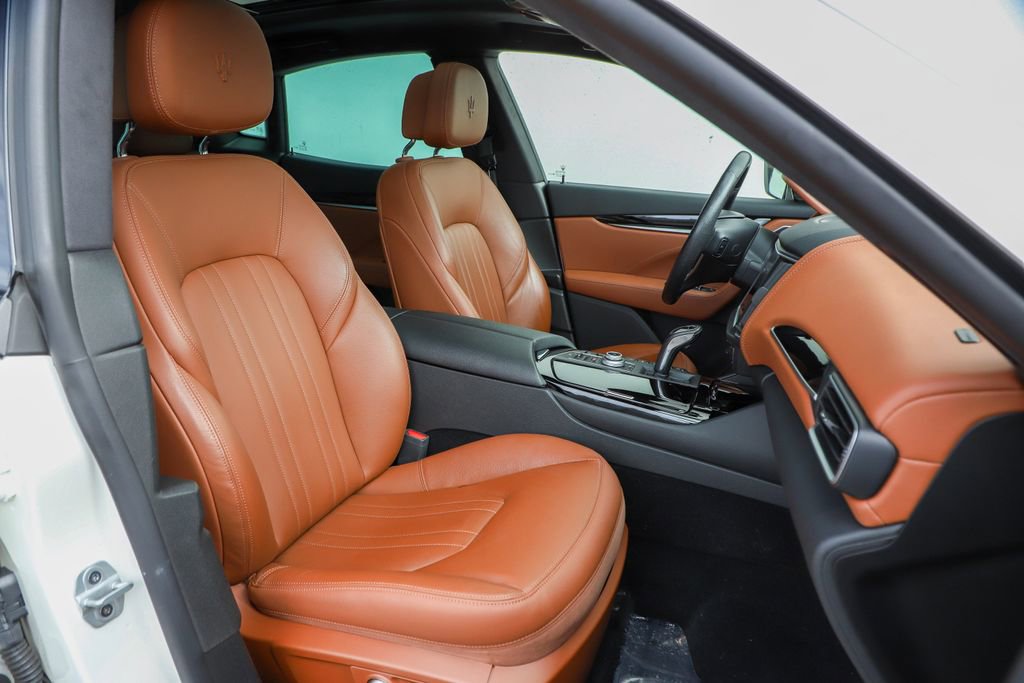 Used 2022 Maserati Levante GT image 9
