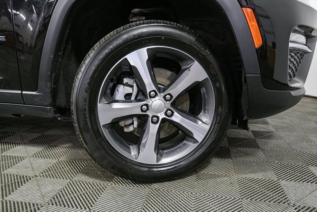 Used 2022 Jeep Grand Cherokee Limited 4xe image 15