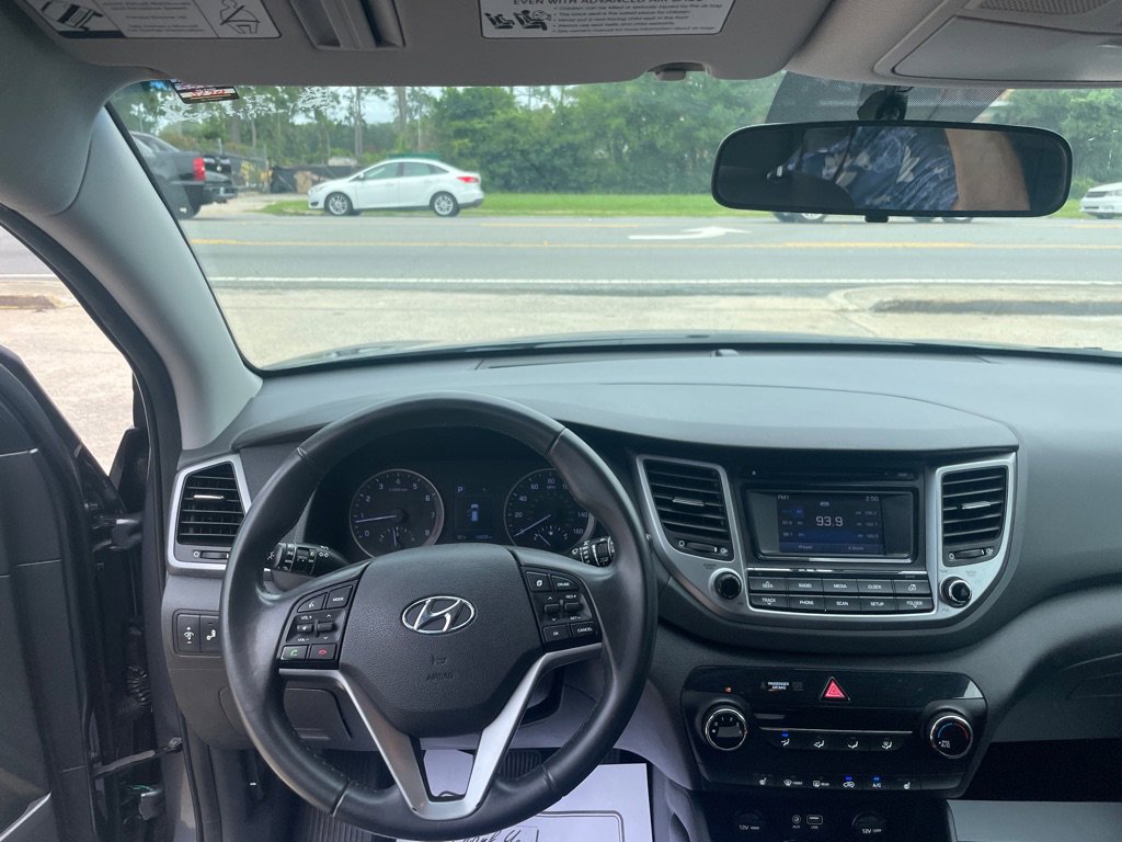 Used 2017 Hyundai Tucson Sport AWD/4WD image 17