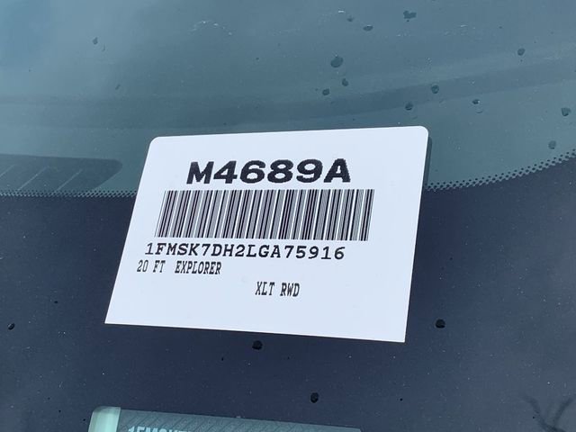 Used 2020 Ford Explorer XLT w/ Equipment Group 202A image 38