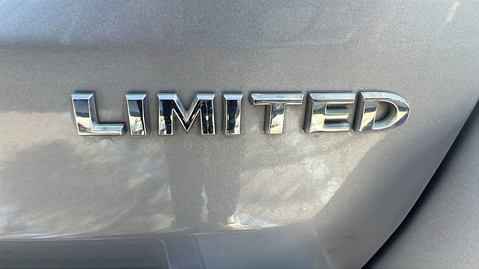 Used 2015 Jeep Grand Cherokee Limited w/ Luxury Group II RWD image 9