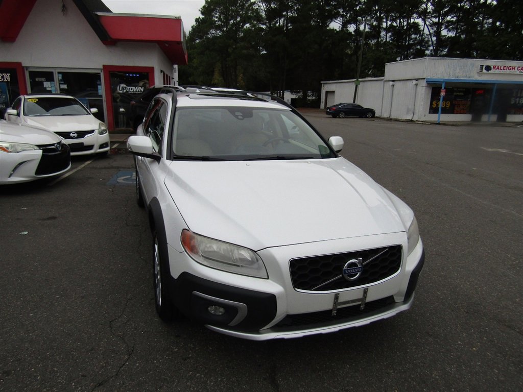 Used 2016 Volvo XC70 T5 Premier w/ Proximity Package image 3