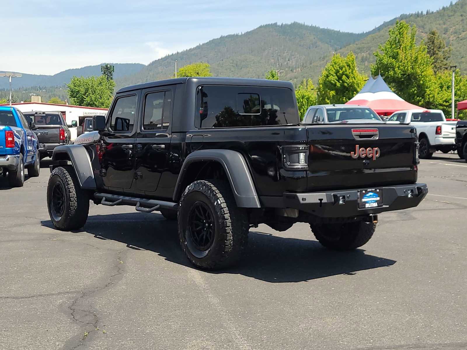 Used 2021 Jeep Gladiator Mojave AWD/4WD image 12