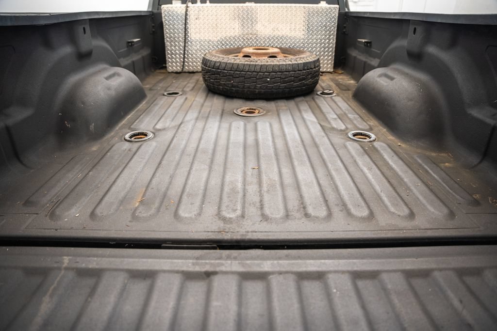 Used 2016 RAM 3500 Tradesman w/ Chrome Appearance Group AWD/4WD image 11