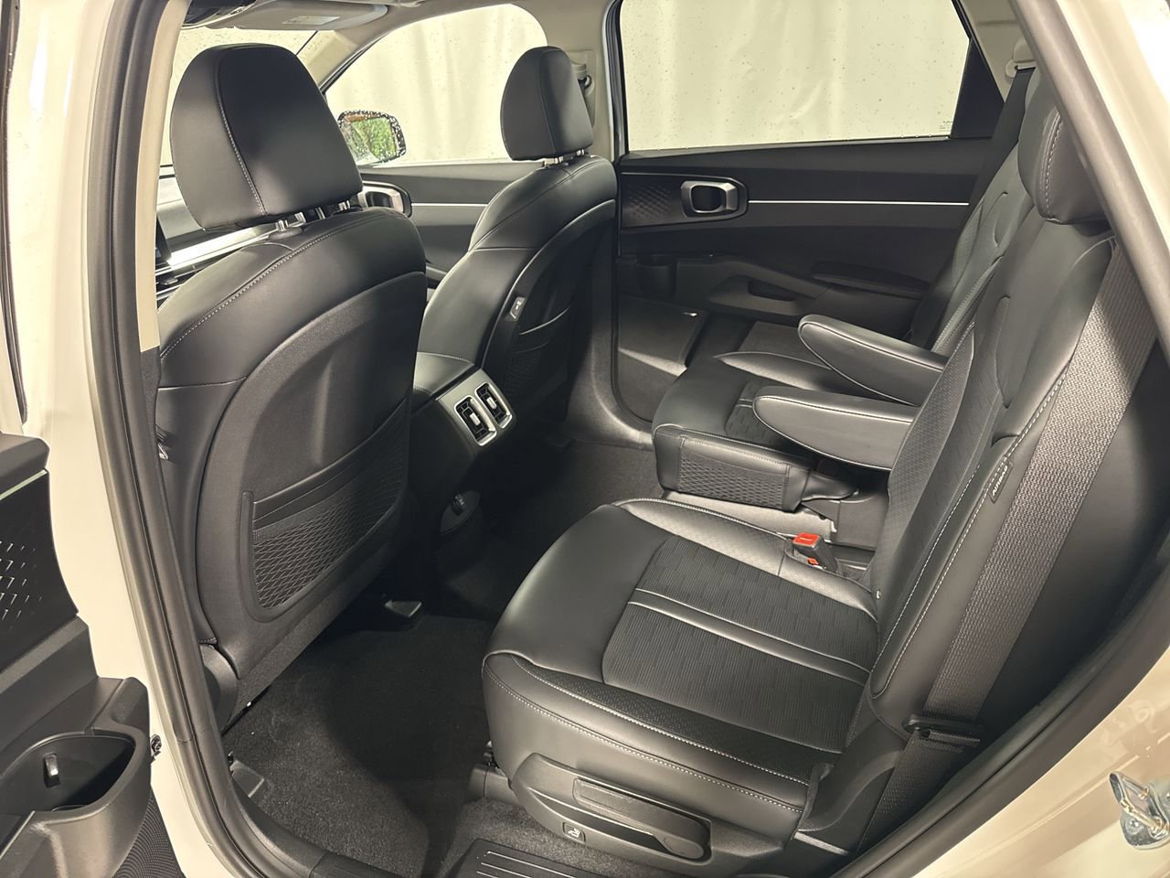 New 2026 Kia Sorento EX image 30