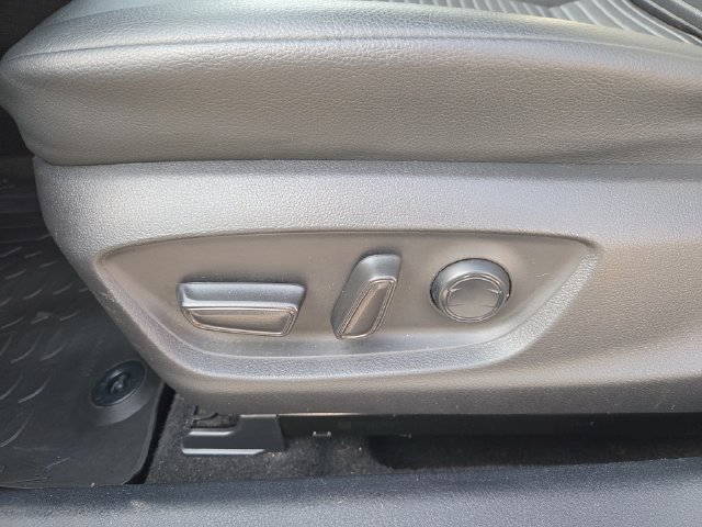 Certified 2022 Toyota Camry SE w/ Convenience Package FWD image 15