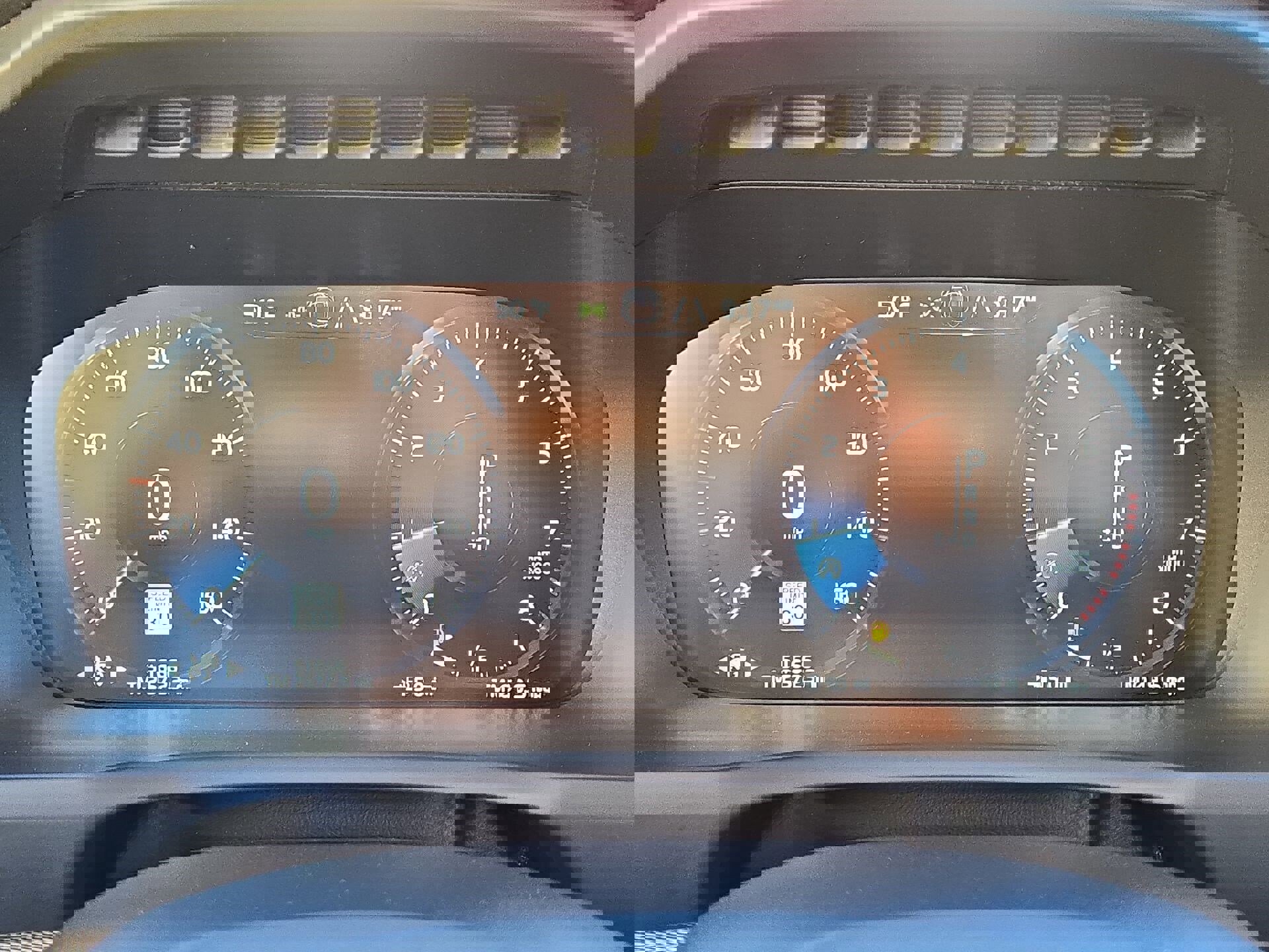 Used 2020 Volvo XC90 T6 R-Design image 20