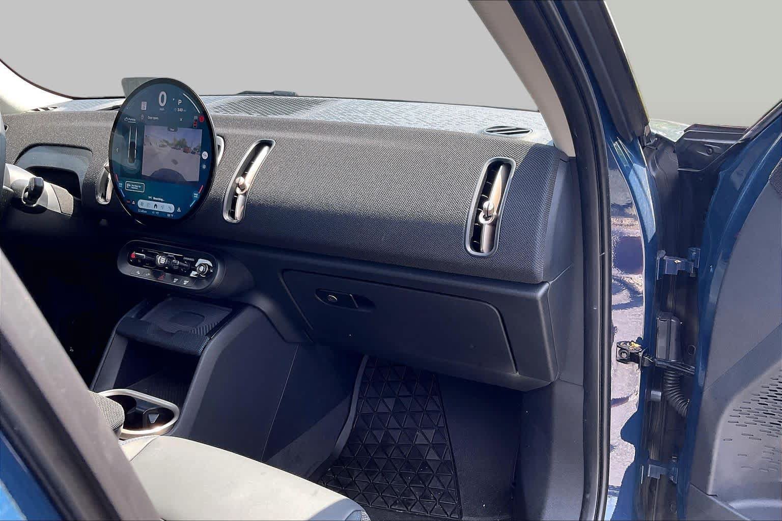 Certified 2025 MINI Cooper Countryman S AWD/4WD image 17