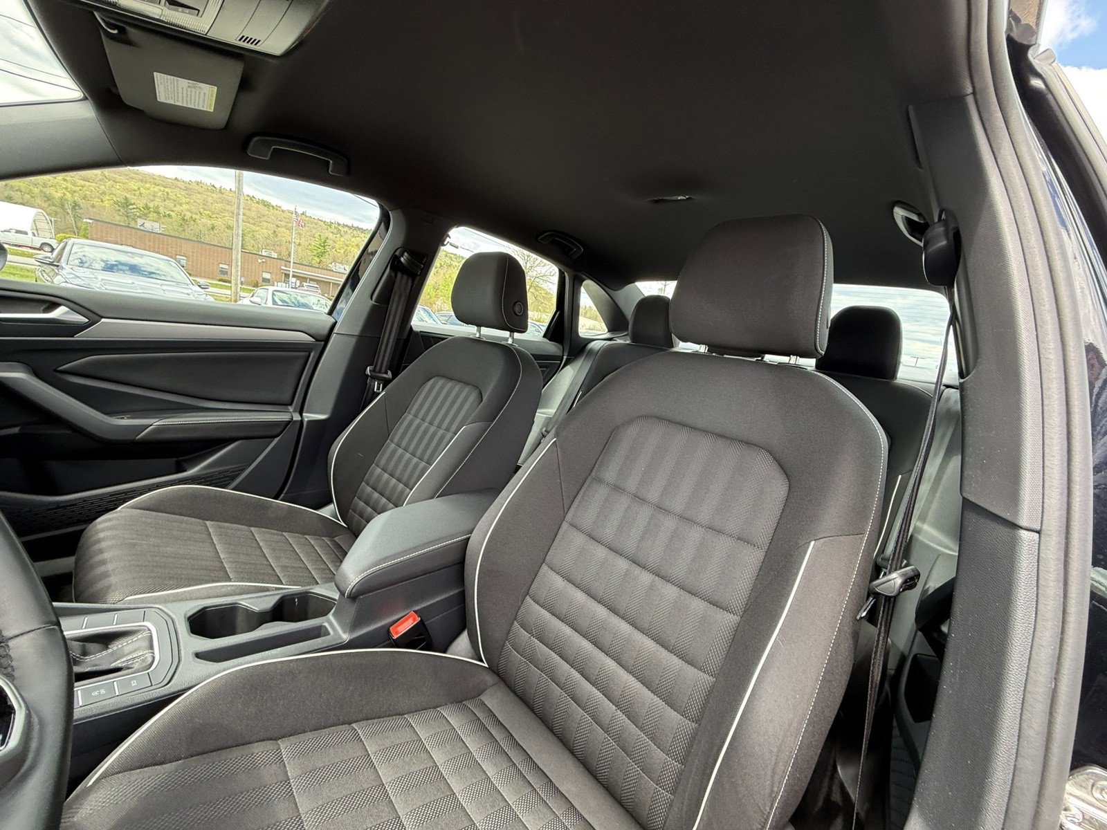 Used 2024 Volkswagen Jetta Sport FWD image 11