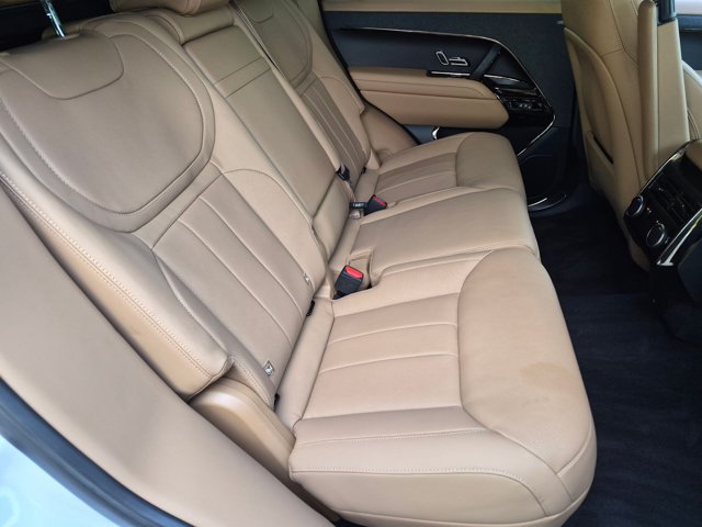 Used 2025 Land Rover Range Rover Sport SE AWD/4WD image 20