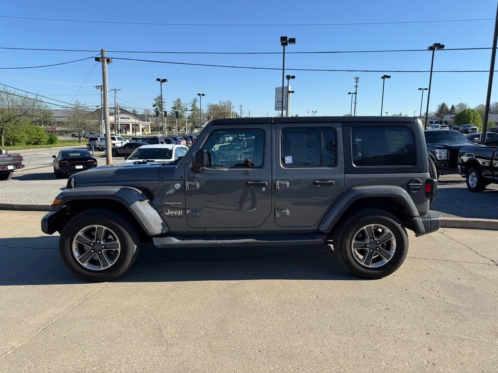 Used 2018 Jeep Wrangler Unlimited Sahara w/ Cold Weather Group image 9