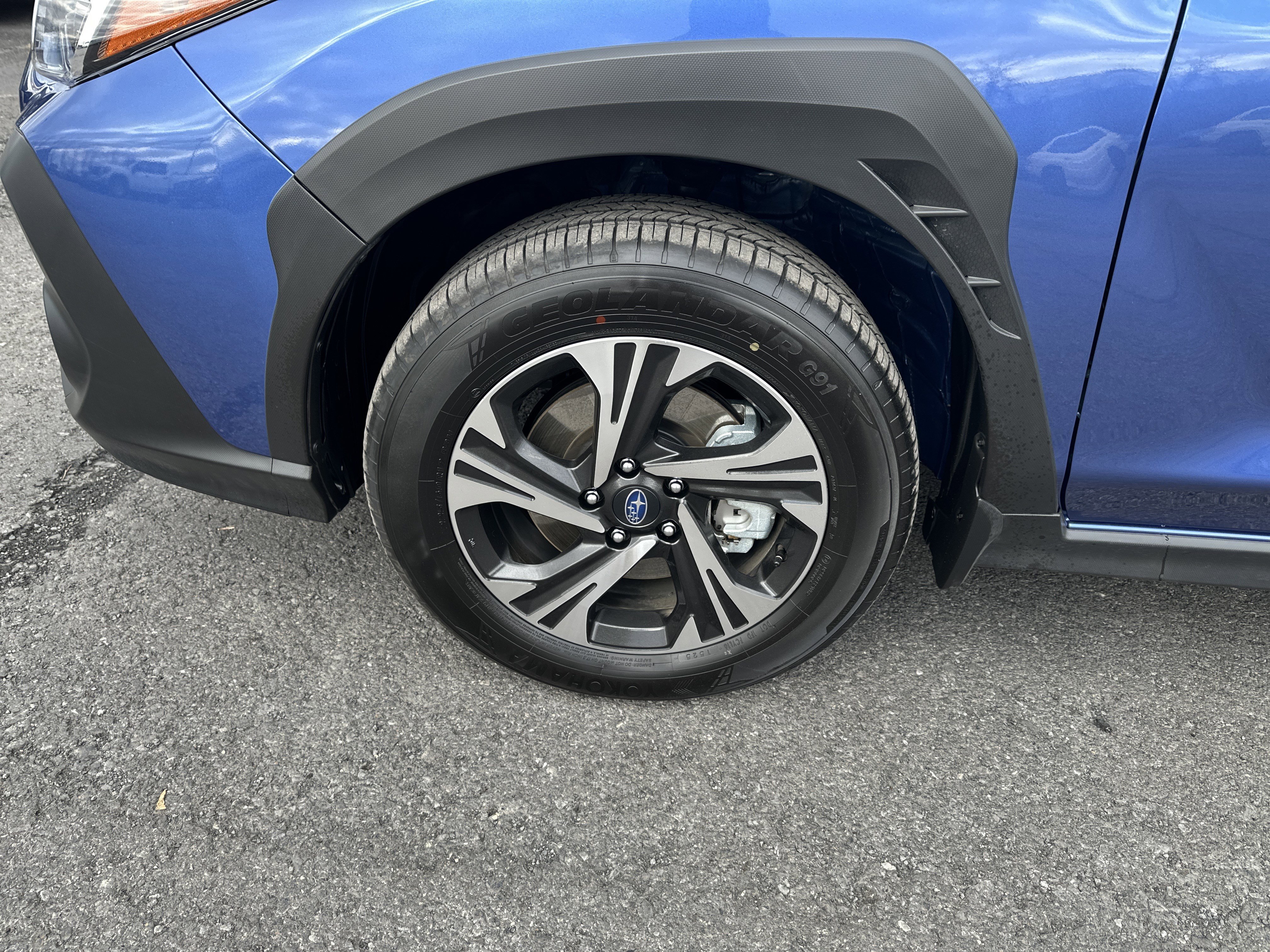 Certified 2025 Subaru Crosstrek 2.0i Premium image 11