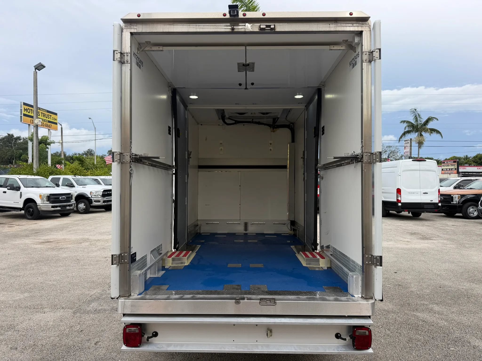 Used 2023 Ford E-350 and Econoline 350 Super Duty w/ Power Windows & Locks Group RWD image 7