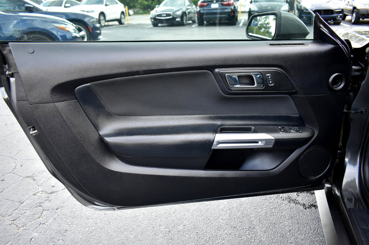 Used 2017 Ford Mustang GT image 30