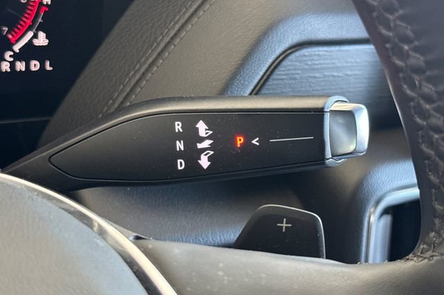 Used 2025 GMC Yukon Denali AWD/4WD image 22