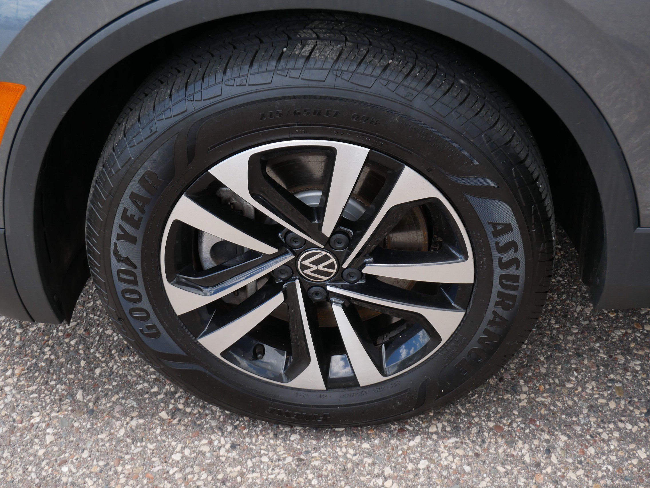 Certified 2023 Volkswagen Tiguan S FWD image 15