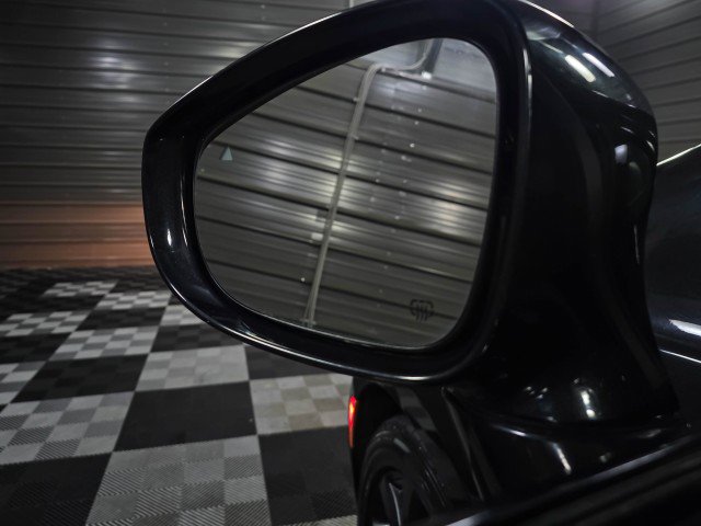 Used 2020 Chrysler Pacifica Touring w/ S Appearance Package image 38