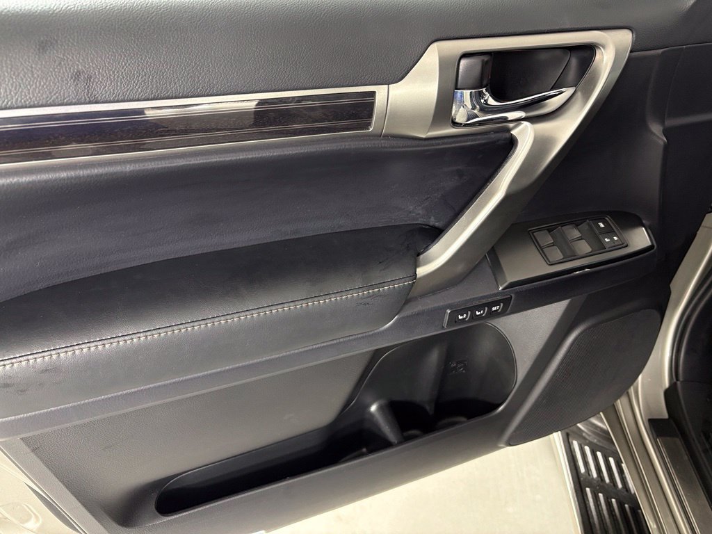 Used 2023 Lexus GX 460 Premium w/ Premium Plus Package AWD/4WD image 14