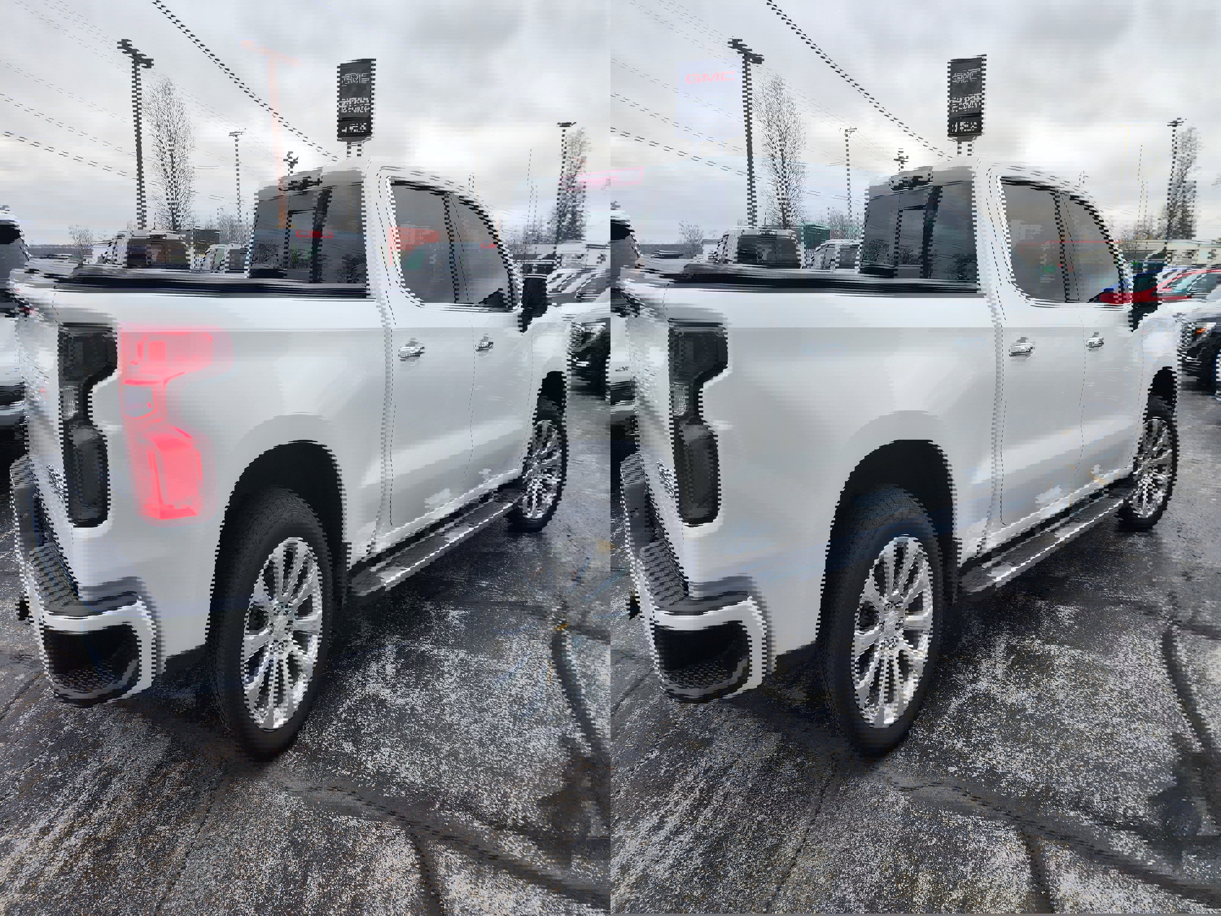 Used 2021 Chevrolet Silverado 1500 High Country w/ Technology Package image 4