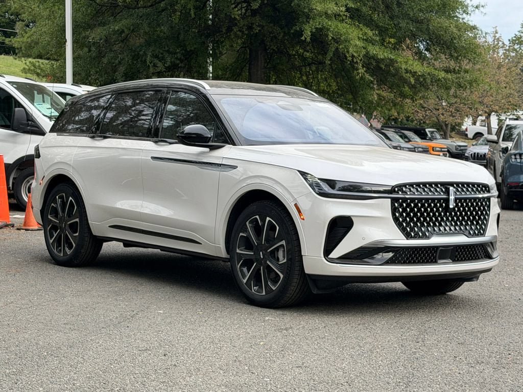 New 2026 Lincoln Nautilus Reserve AWD/4WD image 1