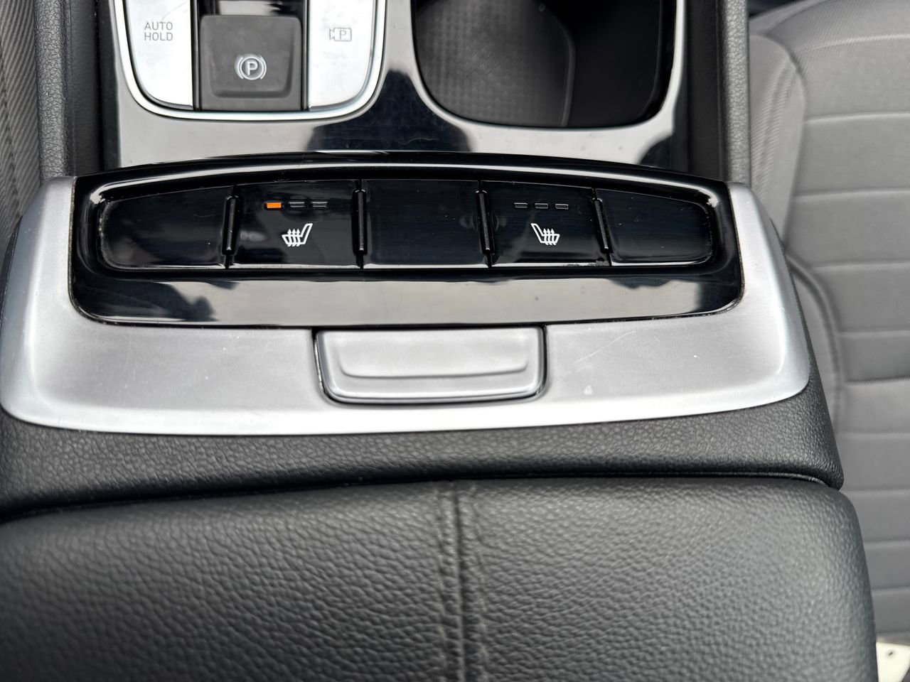 Used 2022 Hyundai Santa Cruz SEL w/ Activity Package image 23