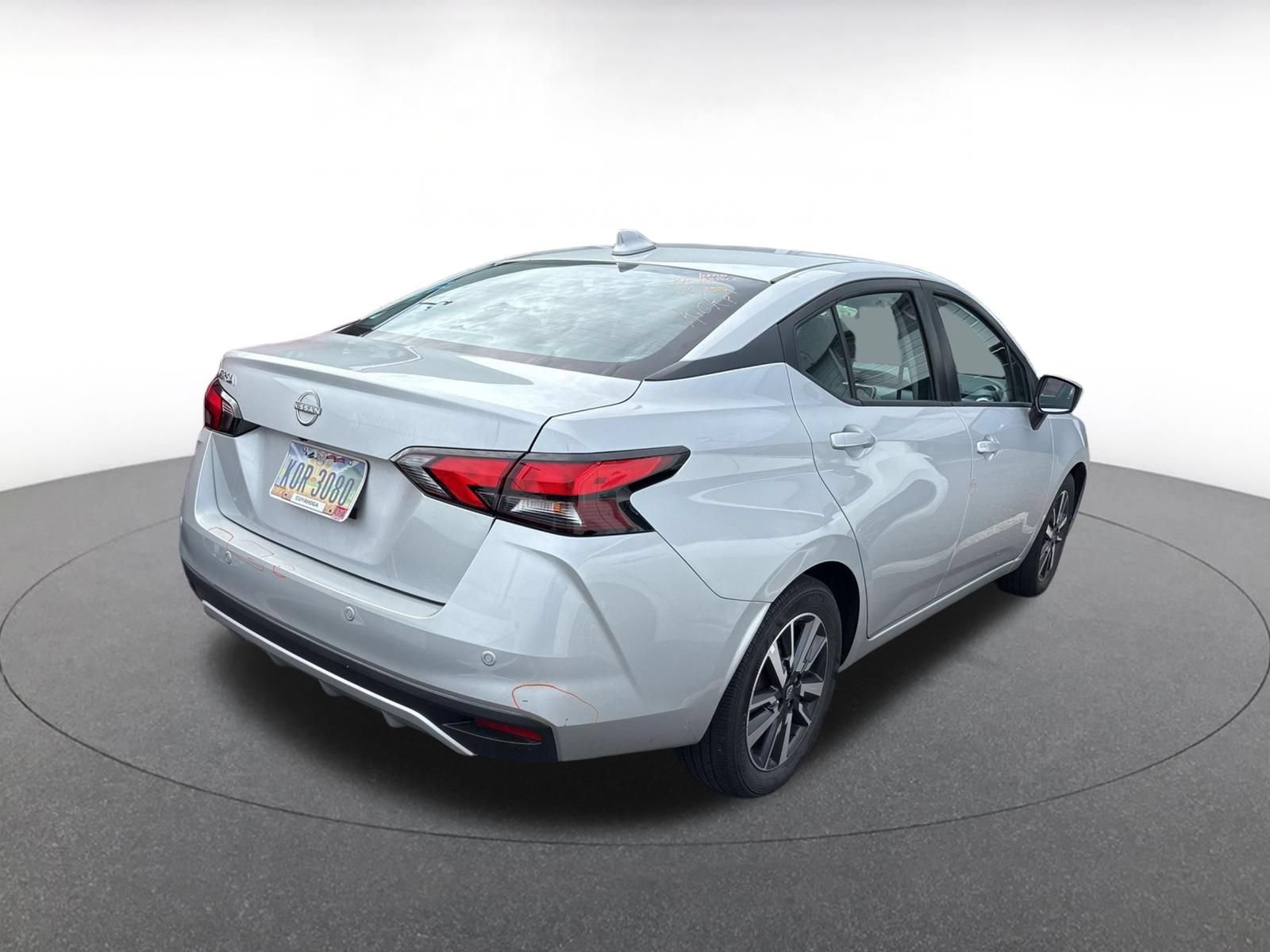Used 2025 Nissan Versa SV FWD image 18
