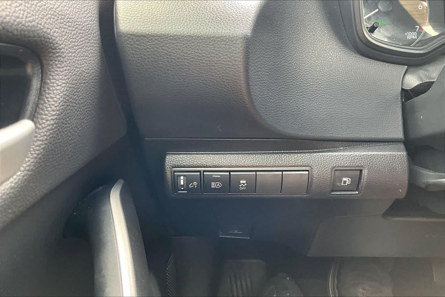 Certified 2025 Toyota Corolla SE FWD image 35