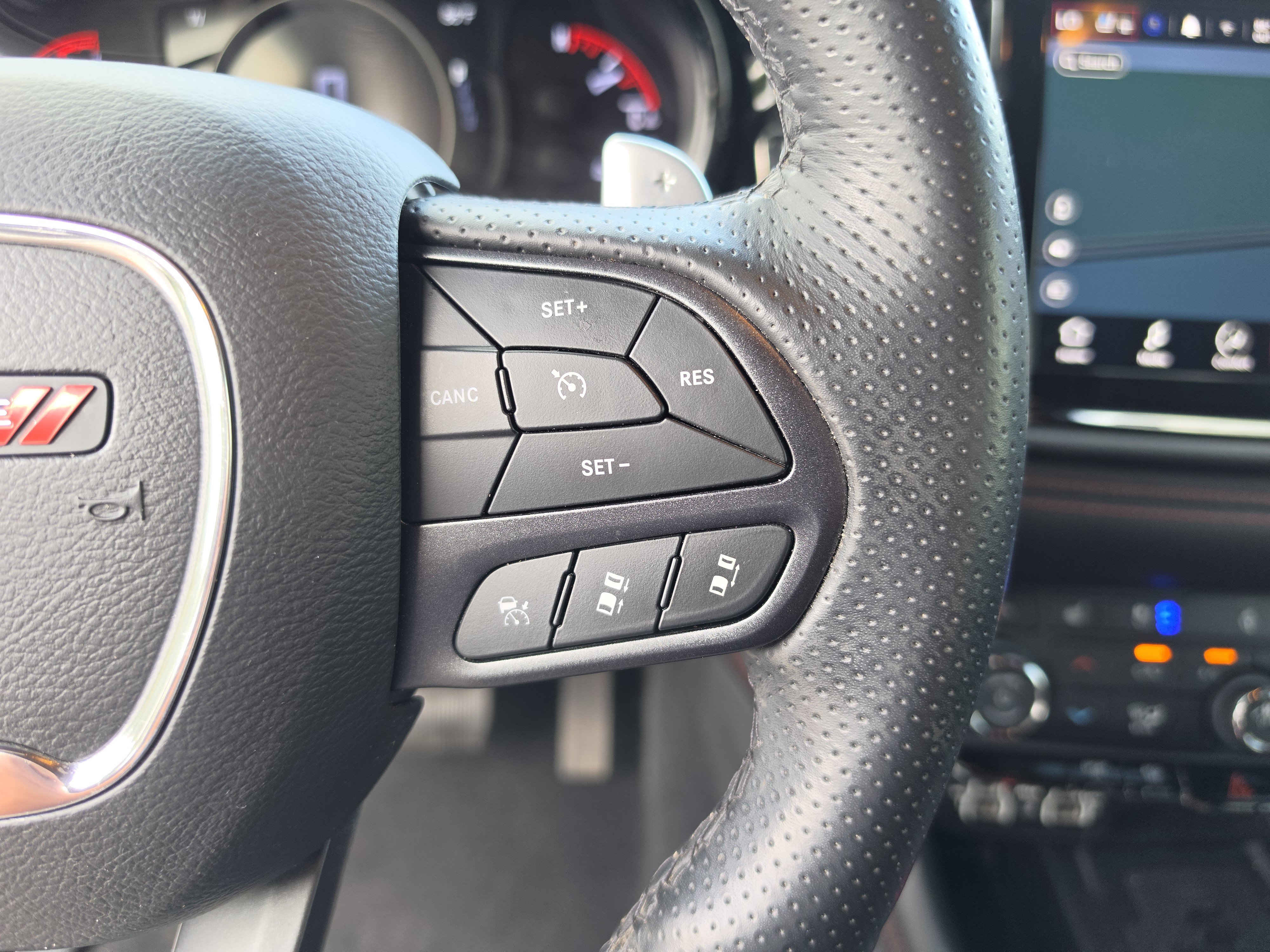 Used 2023 Dodge Durango R/T RWD image 37