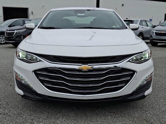 Certified 2025 Chevrolet Malibu LT FWD image 2