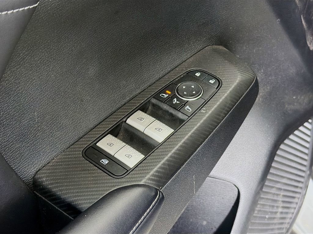 Used 2024 Mitsubishi Outlander SE image 21