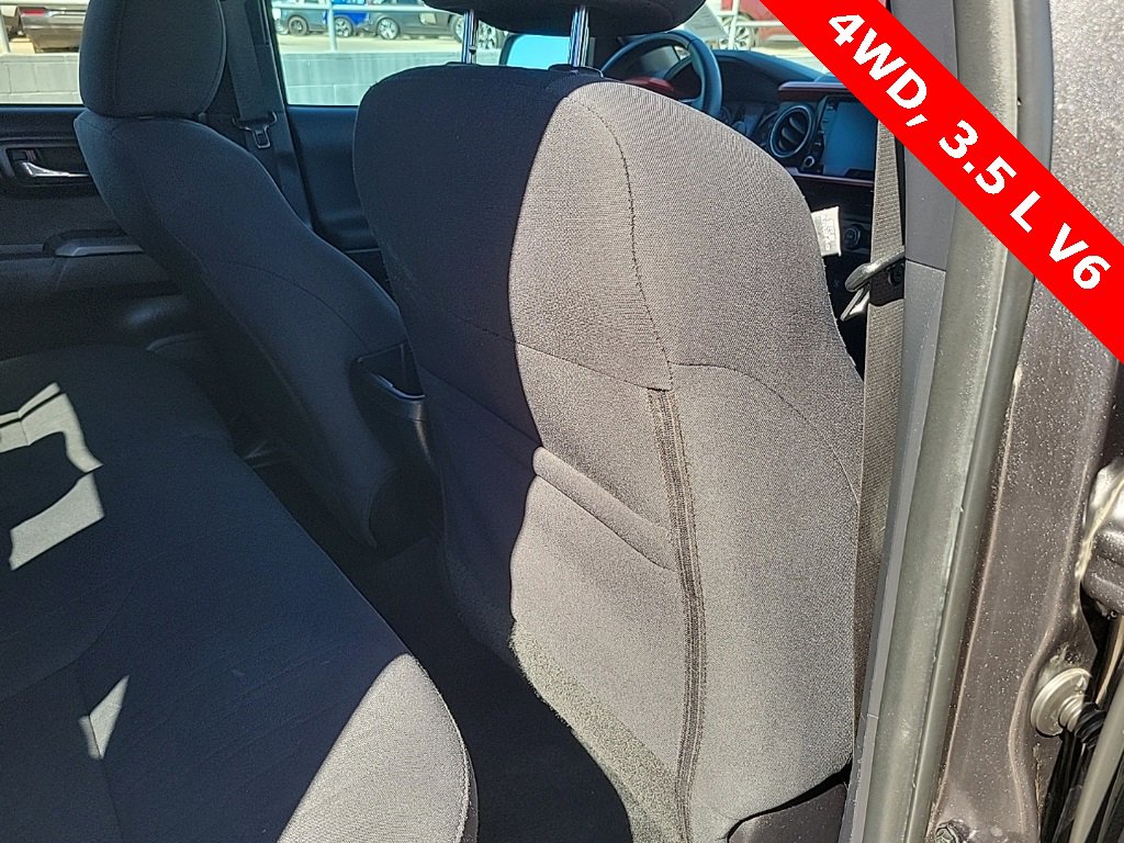 Used 2020 Toyota Tacoma TRD Sport image 35