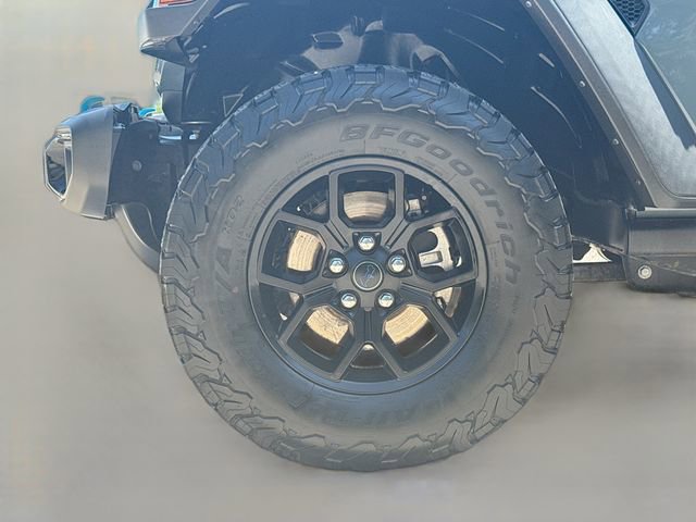 Used 2024 Jeep Wrangler Willys AWD/4WD image 38