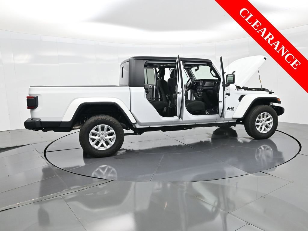 Used 2023 Jeep Gladiator Sport image 42
