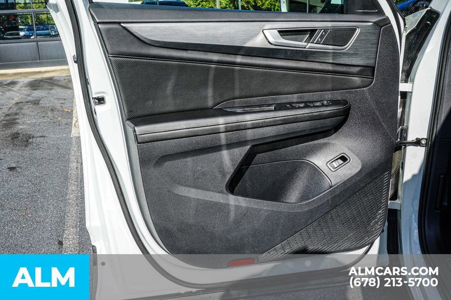 Used 2024 Volkswagen Atlas Cross Sport SE image 47