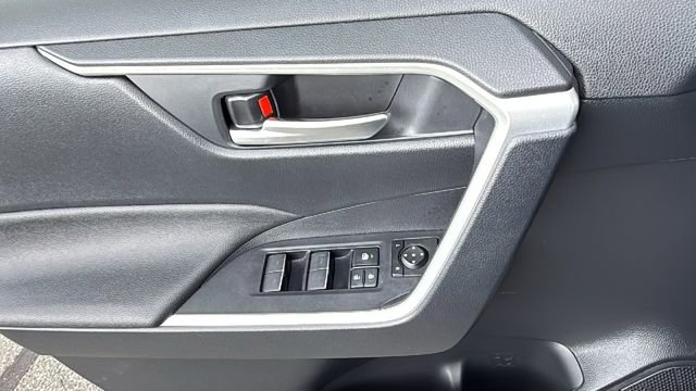 Used 2024 Toyota RAV4 XLE w/ Convenience Package image 22