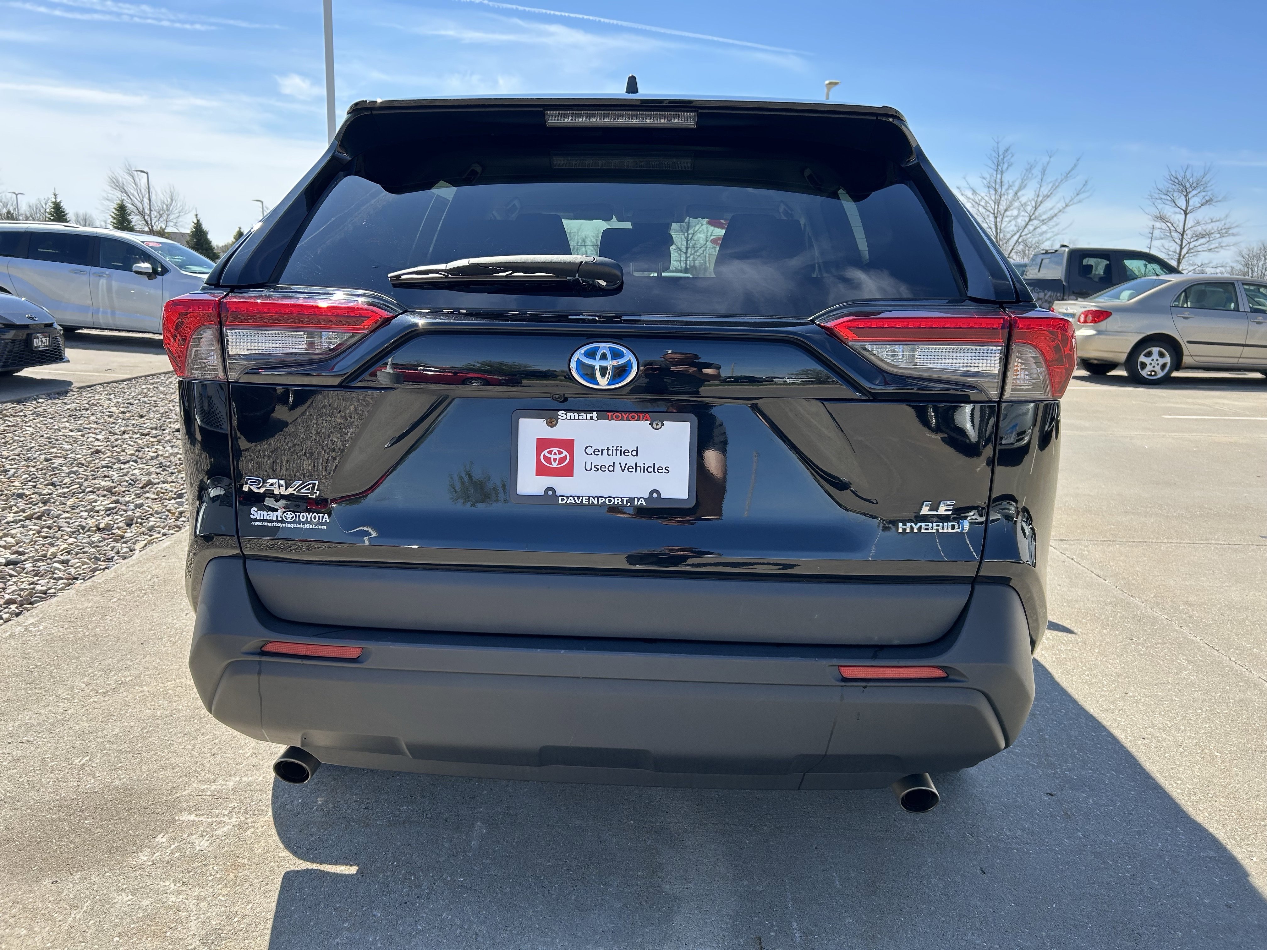 Certified 2022 Toyota RAV4 LE AWD/4WD image 5