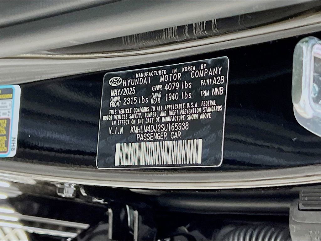 Certified 2025 Hyundai Elantra SEL image 25