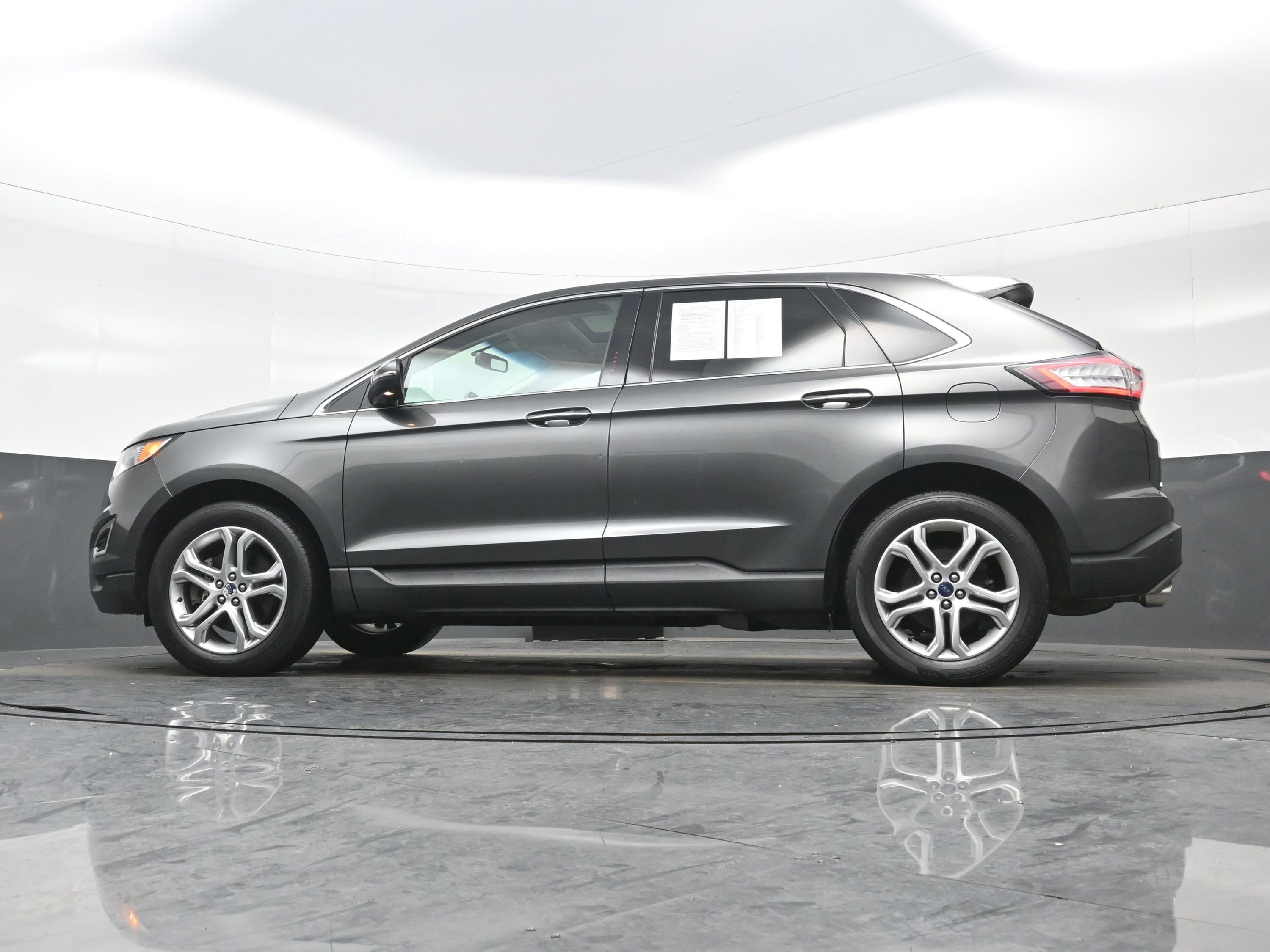Used 2015 Ford Edge Titanium w/ Equipment Group 301A image 27
