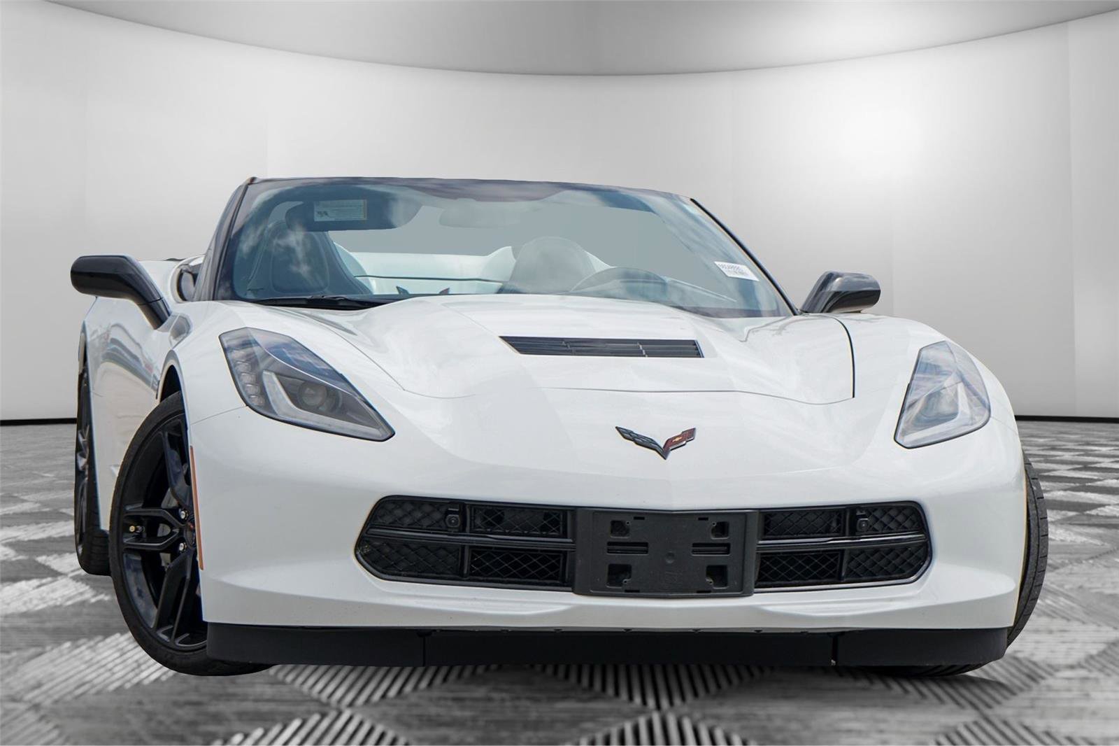 Used 2016 Chevrolet Corvette Stingray Convertible w/ 2LT Preferred Equipment Group RWD image 1