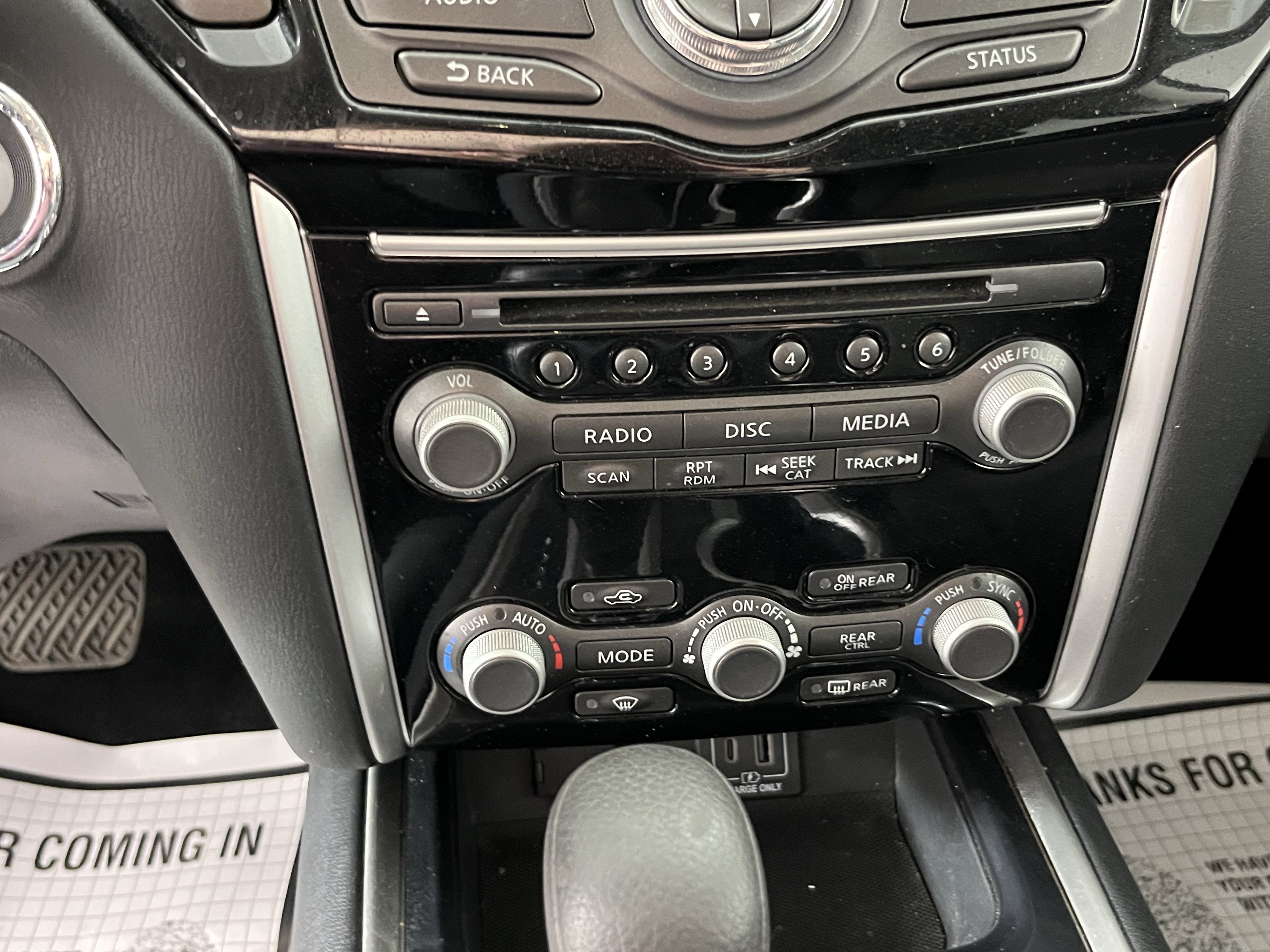 Used 2019 Nissan Pathfinder S AWD/4WD image 15
