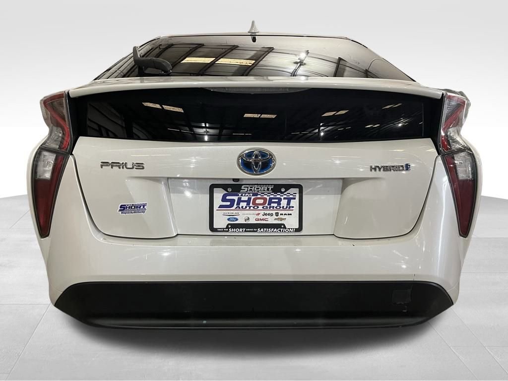 Used 2016 Toyota Prius Two image 4