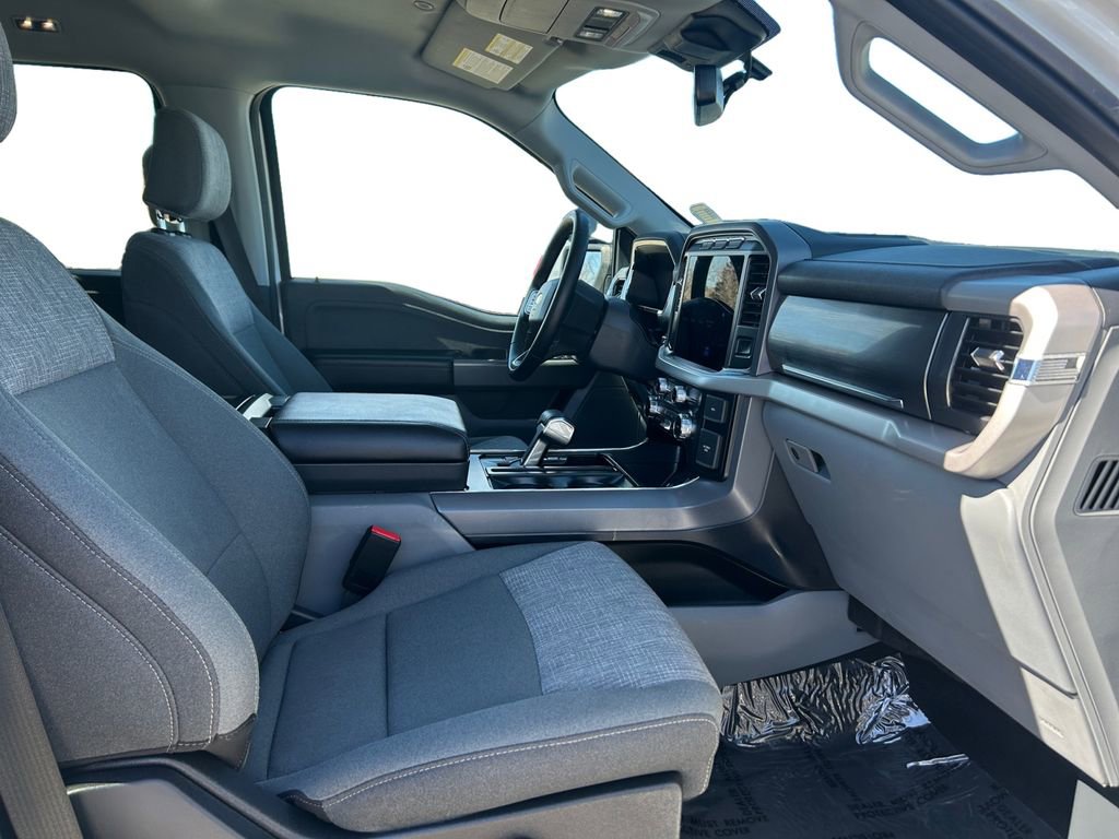 Used 2023 Ford F150 Lightning XLT image 16