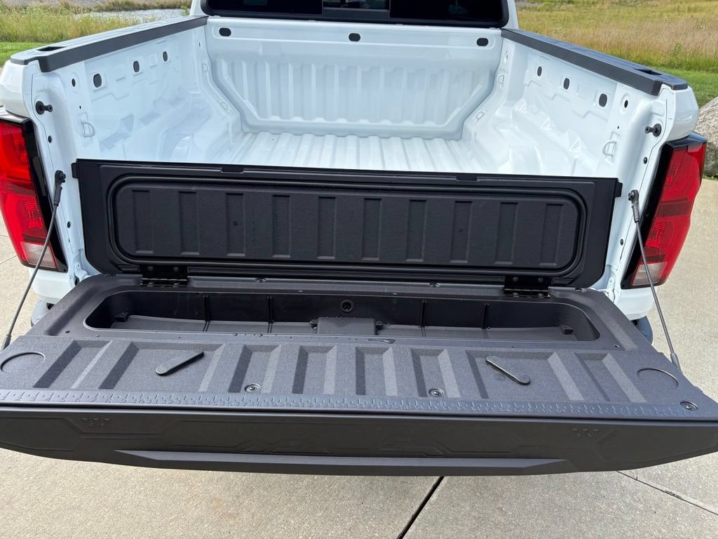 New 2026 Chevrolet Colorado LT w/ LT Convenience Package AWD/4WD image 60