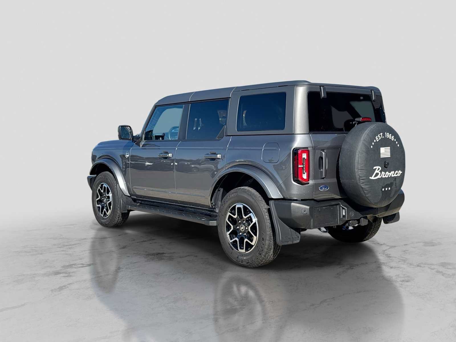 Used 2023 Ford Bronco Outer Banks AWD/4WD image 4