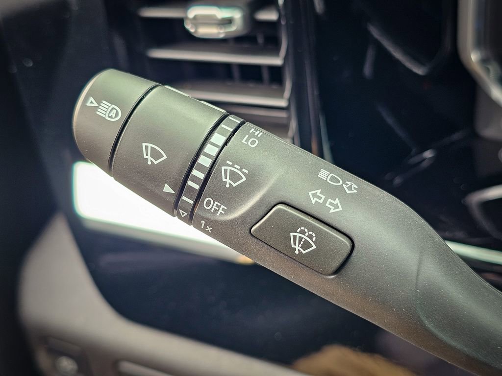 New 2026 GMC Sierra 1500 Elevation image 18