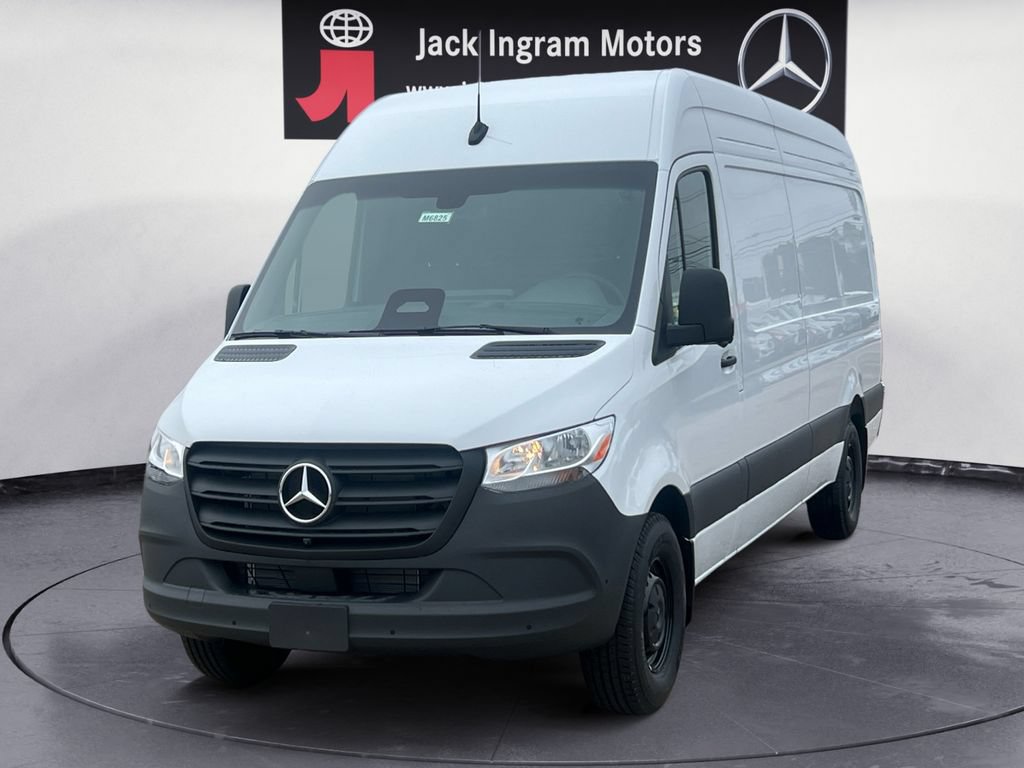 New 2026 Mercedes-Benz Sprinter 2500 image 1