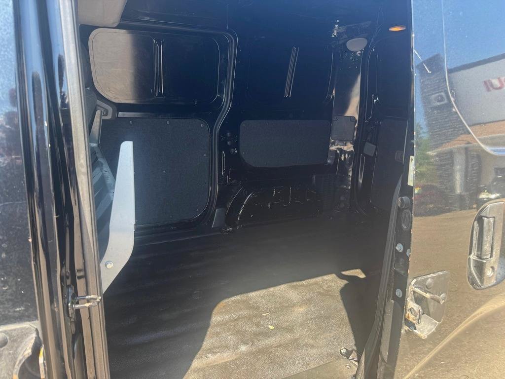 Used 2015 Nissan NV200 S FWD image 7