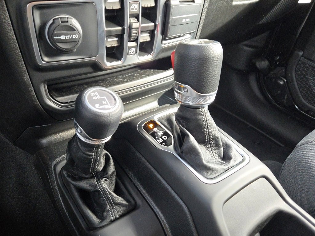 New 2025 Jeep Wrangler Sport S image 29